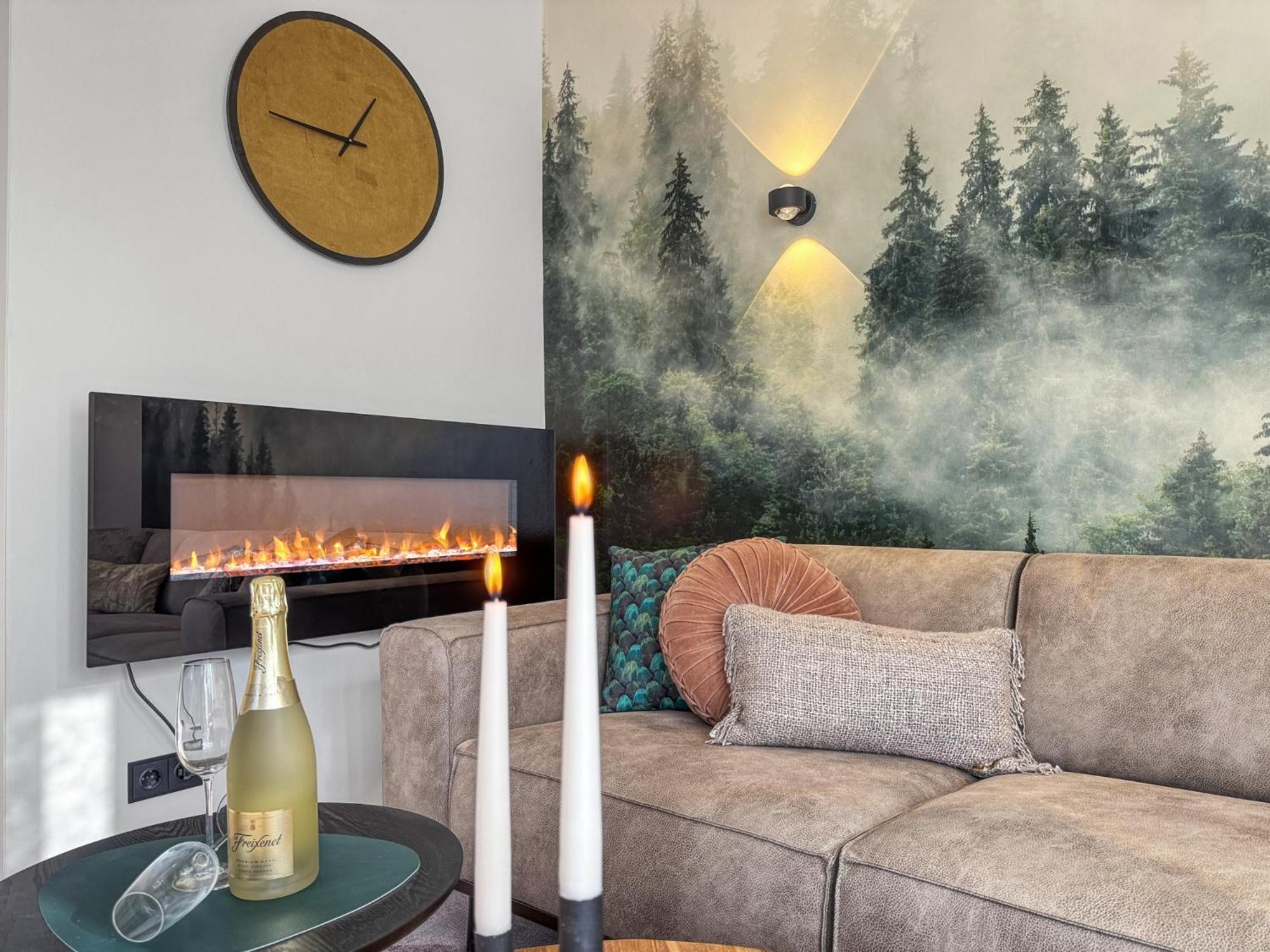 Cblue: Seeblick, Kamin, Wallbox, Natur Bentwisch Bagian luar foto