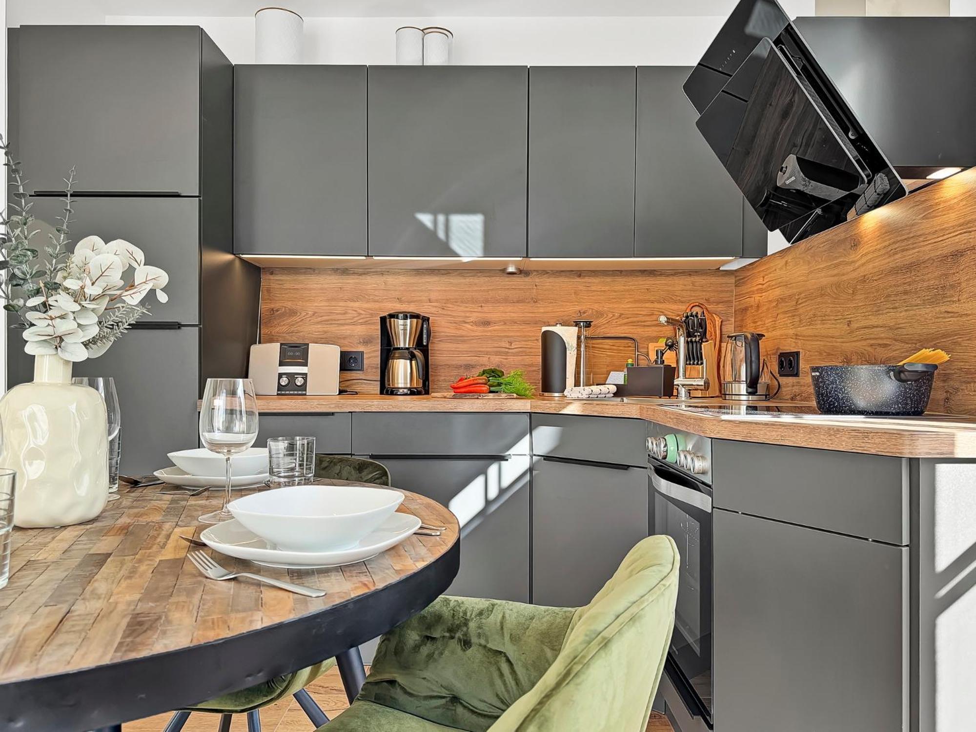 Cblue: Seeblick, Kamin, Wallbox, Natur Bentwisch Bagian luar foto