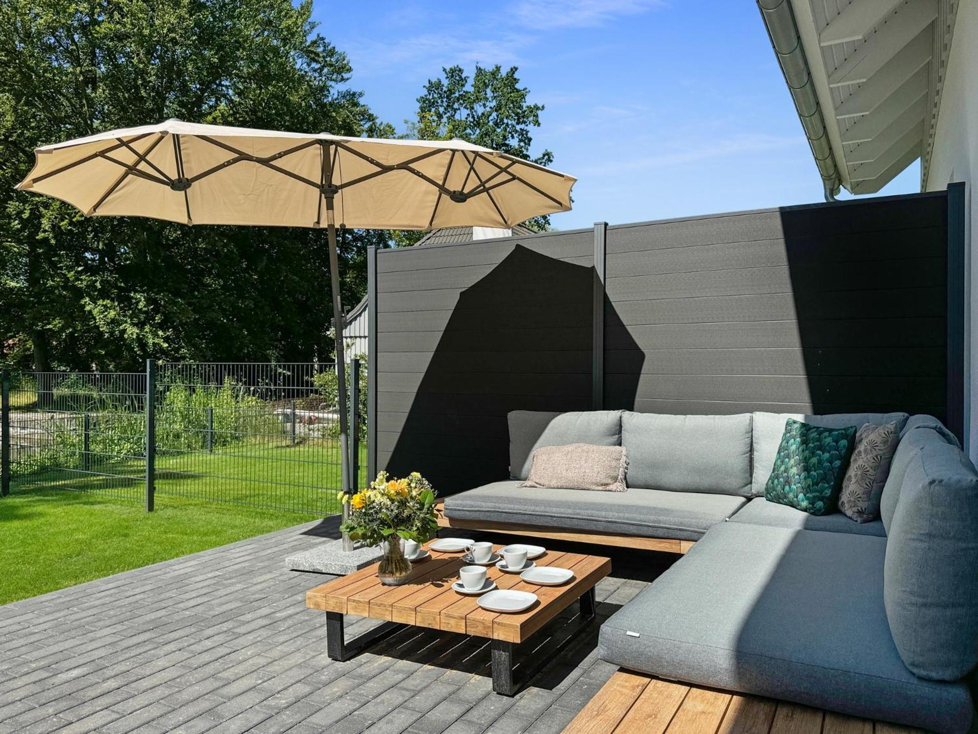 Cblue: Seeblick, Kamin, Wallbox, Natur Bentwisch Bagian luar foto